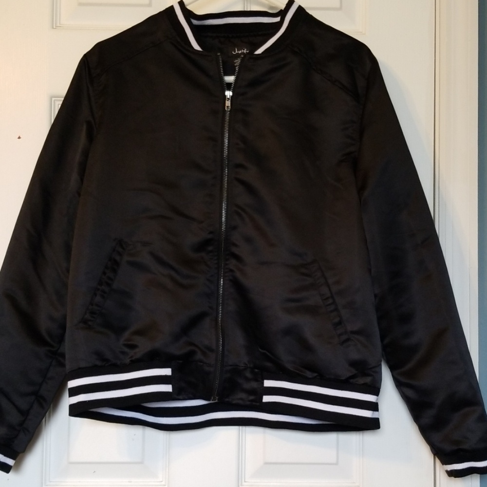 Justify Jacket